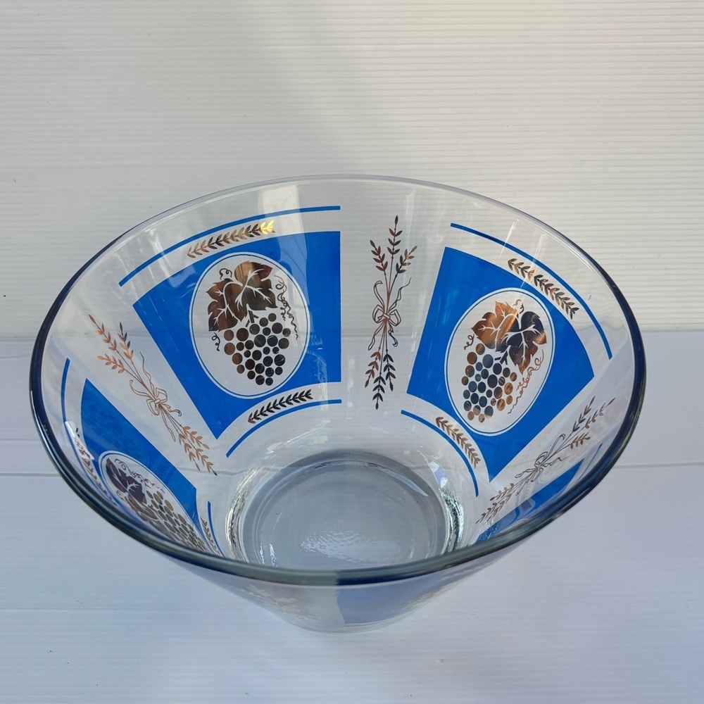 Hazel Atlas Blue Glass Bowl Large Gold Grapes Wheat Vintage - Picture 5 of 8